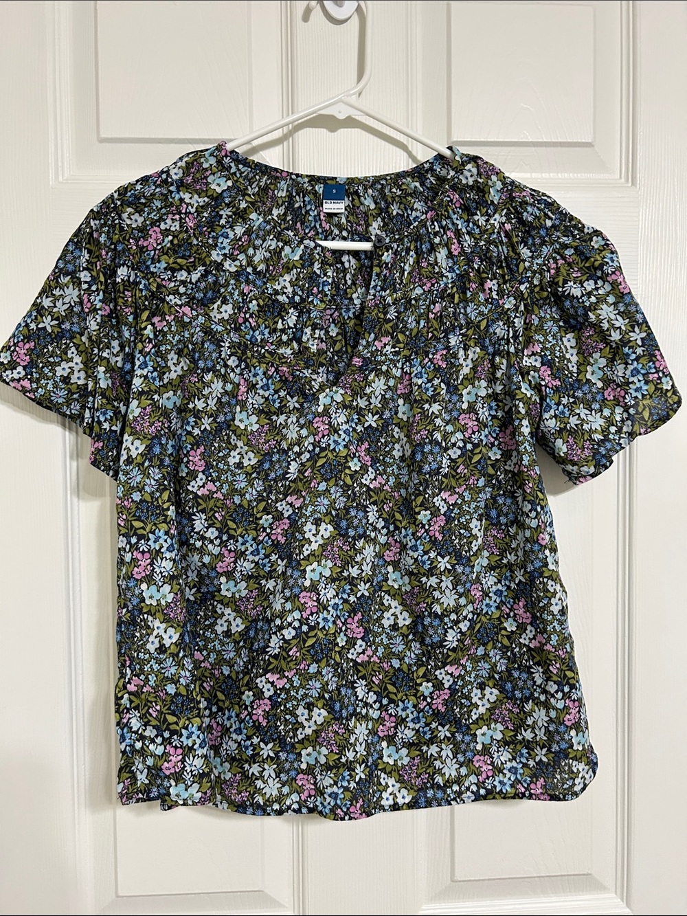 100% COTTON Floral Short fSleeve crew Top in Blue, Pink, Green